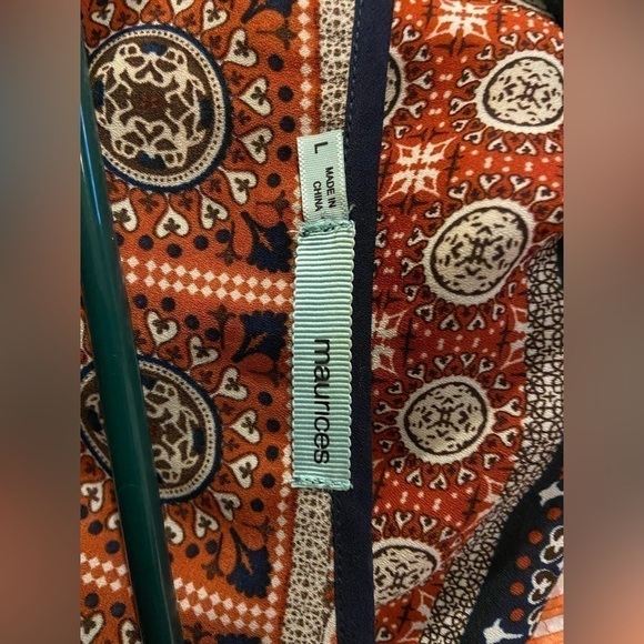 maurice’s Cute Blouse - Picture 2 of 11